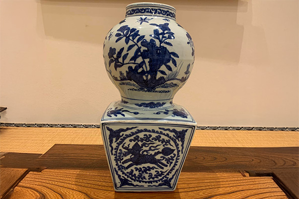 染付花鳥文瓢瓶買取実績画像